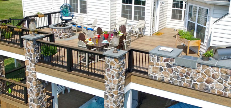 Custom Deck Design Contractors in Northridge, CA