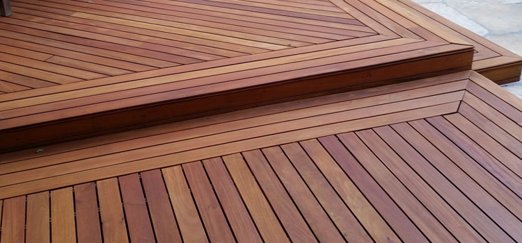 Redwood Decking Material in Northridge, CA